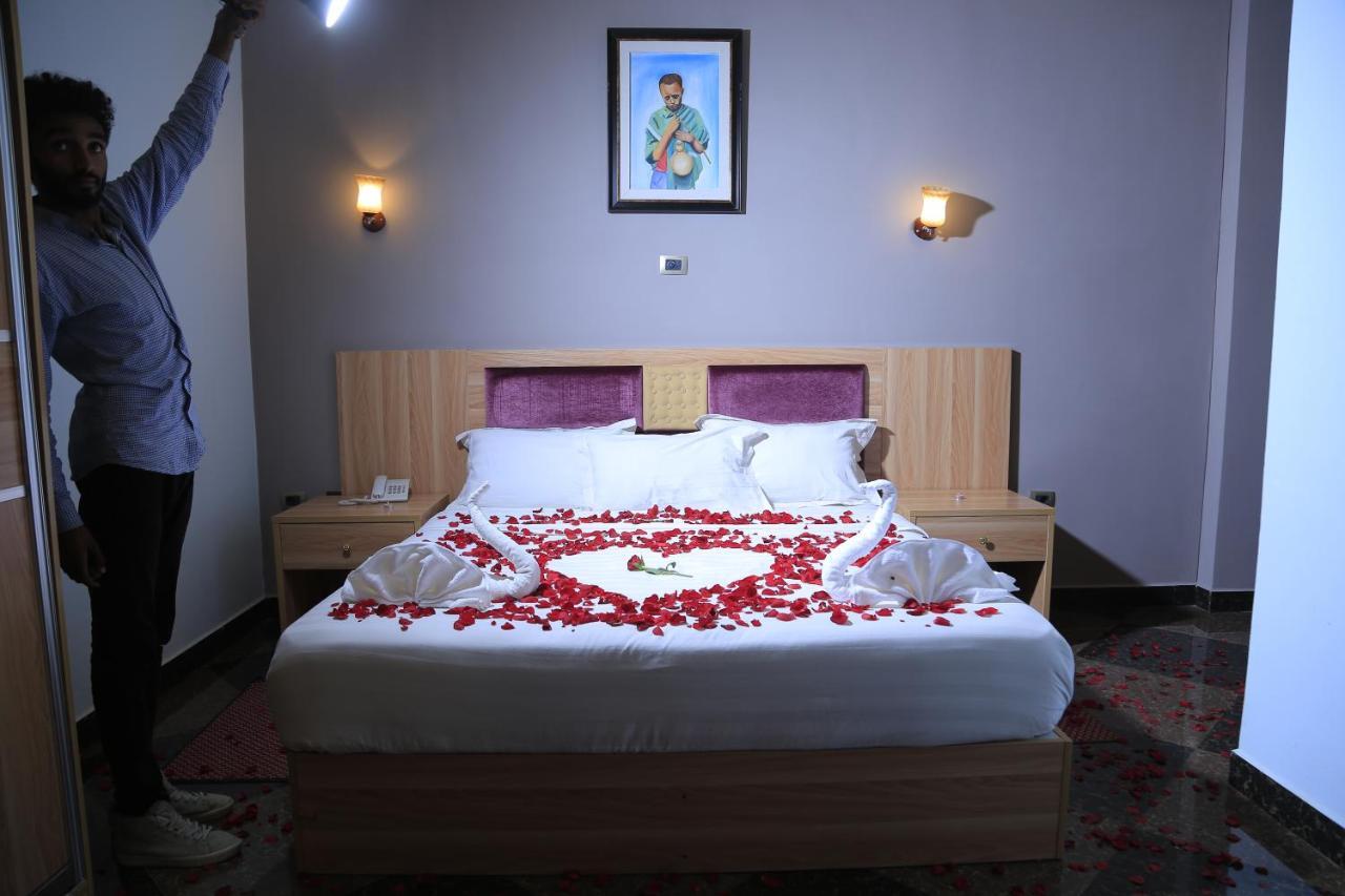 Jacaranda Hotel, Bahir Dar Exterior photo